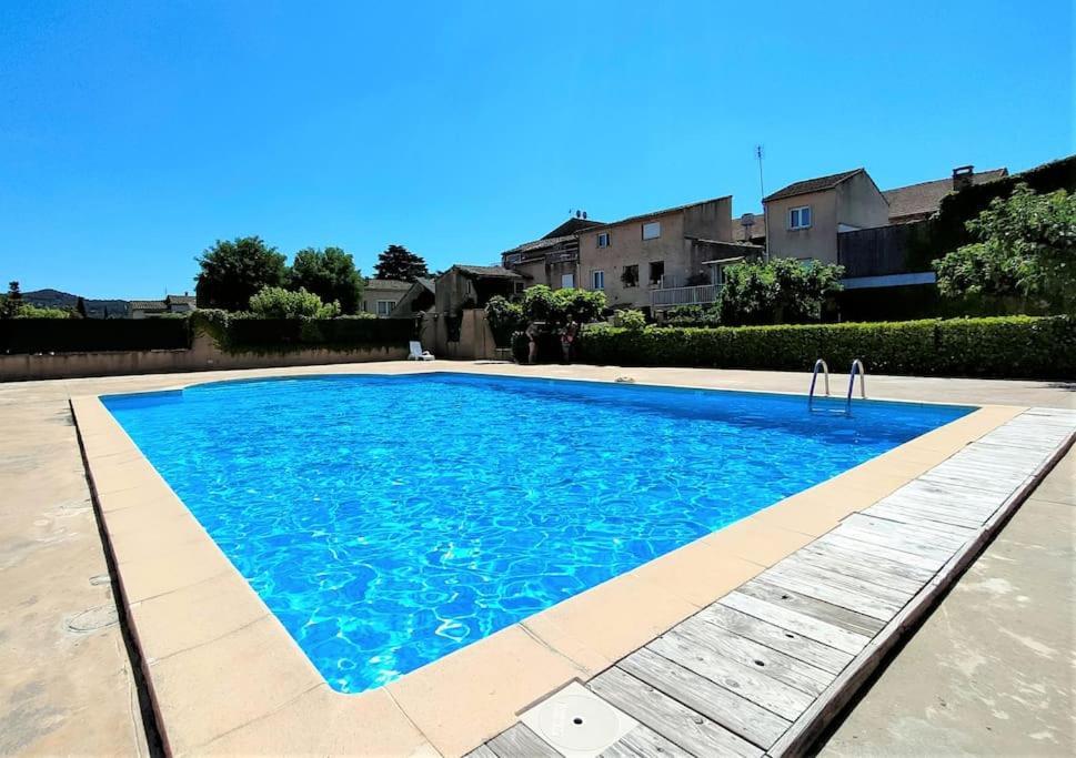 La Petite Venise Apartment Goudargues Exterior photo